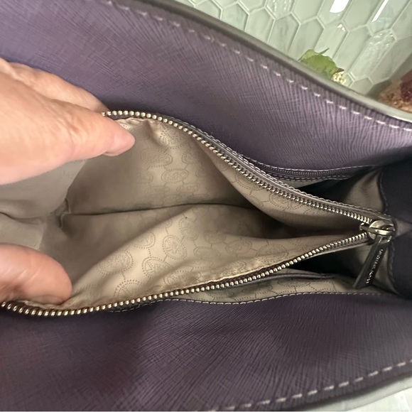 Michael Kors Lavender Saffiano Leather Satchel Bag With Detachable Strap & Dust - Picture 6 of 16